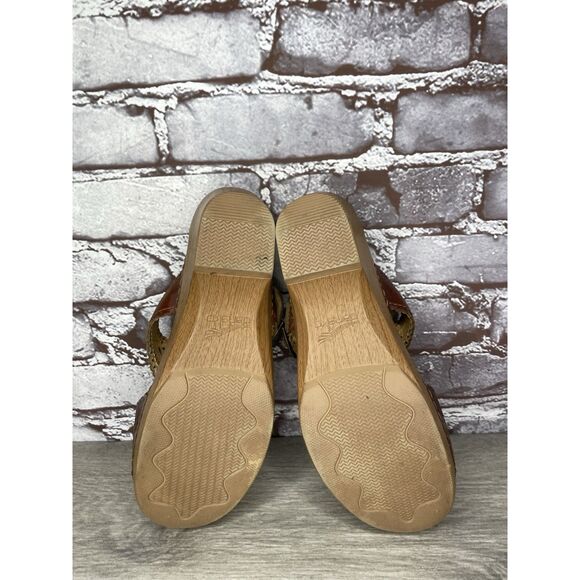 Dansko Sapphire Brown Leather Lacy Cutout Slides Sandals Women’s Sz 39EU/8.5M US - Picture 6 of 16